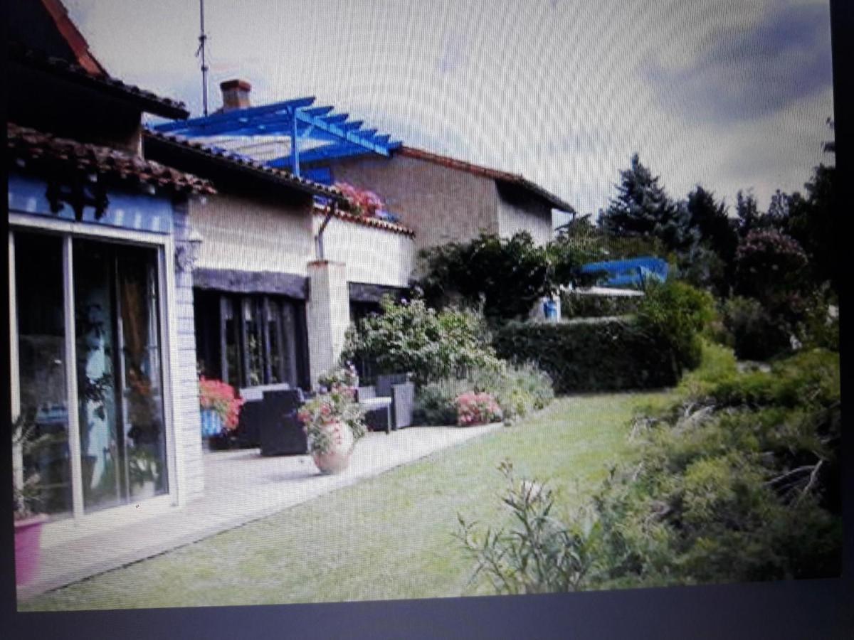 Bed and Breakfast Les Pierres Blanches Bonneuil-Matours Exterior foto