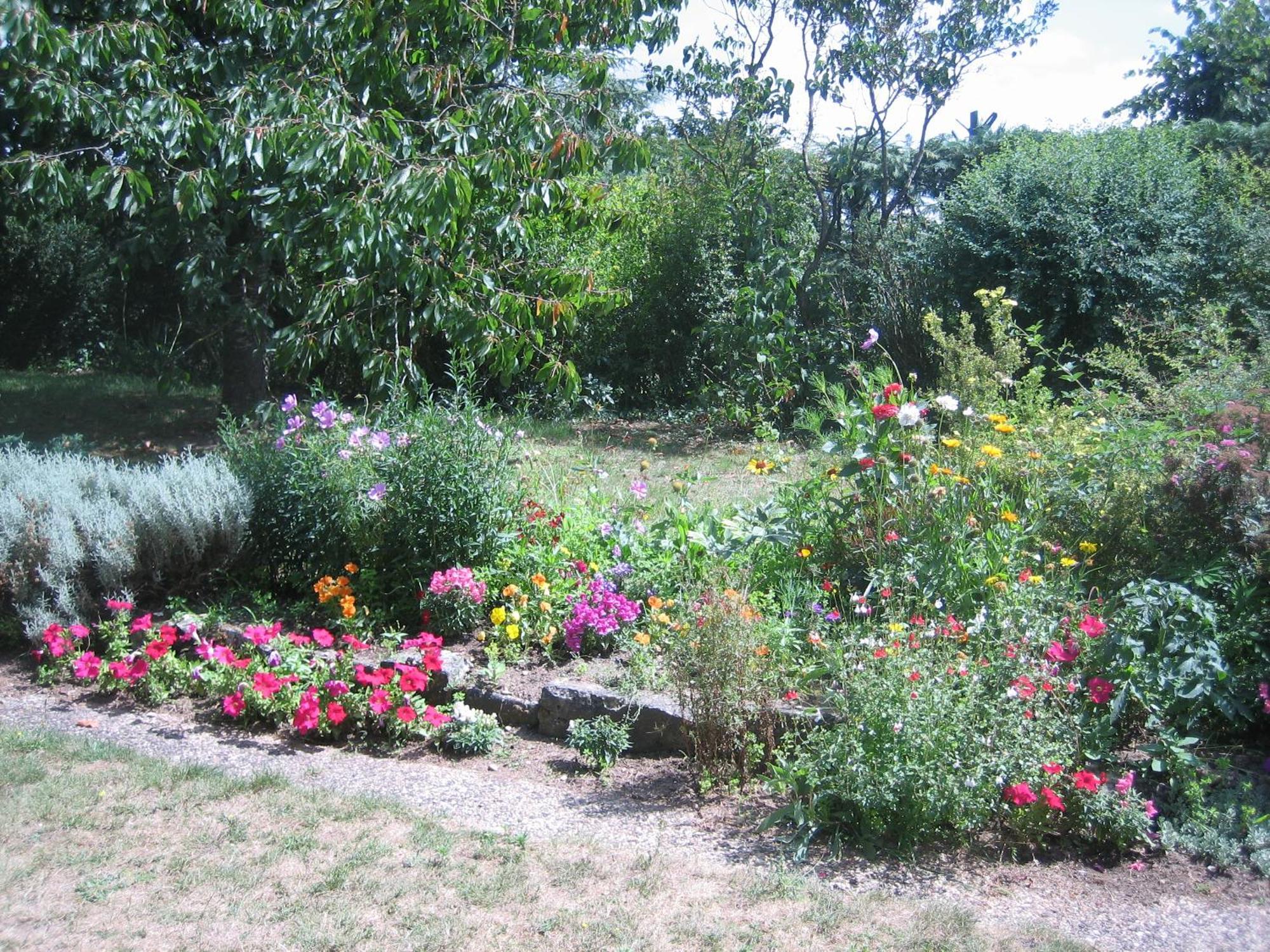 Bed and Breakfast Les Pierres Blanches Bonneuil-Matours Exterior foto